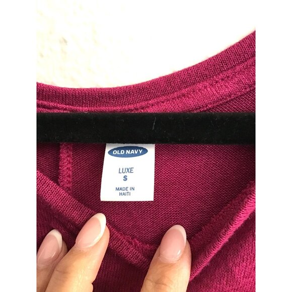 OLD NAVY- WOMENS PLUM LUXE FLOWY TOP SIZE SMALL - Picture 4 of 6